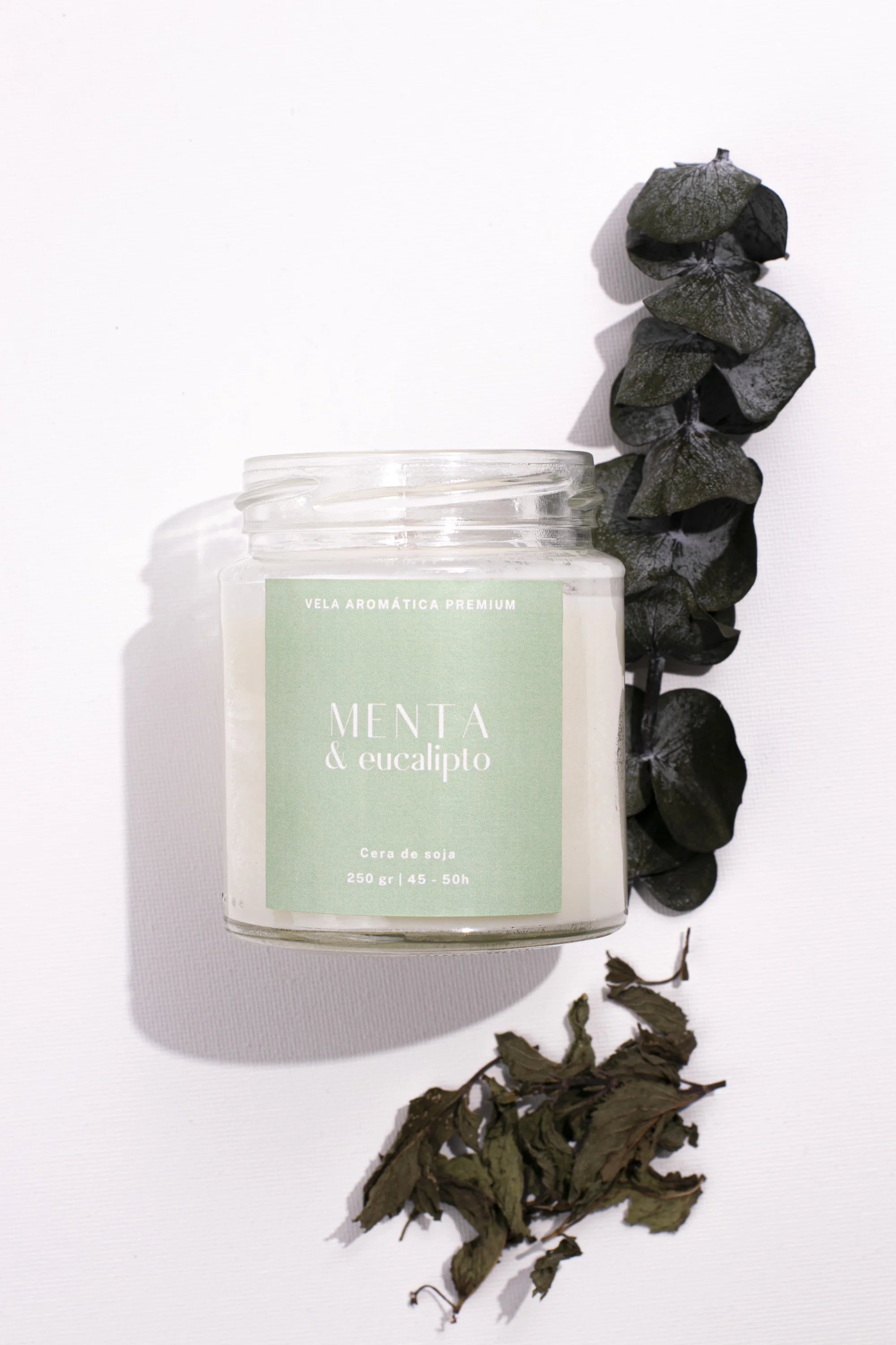 Vela aromática artesanal de menta y eucalipto