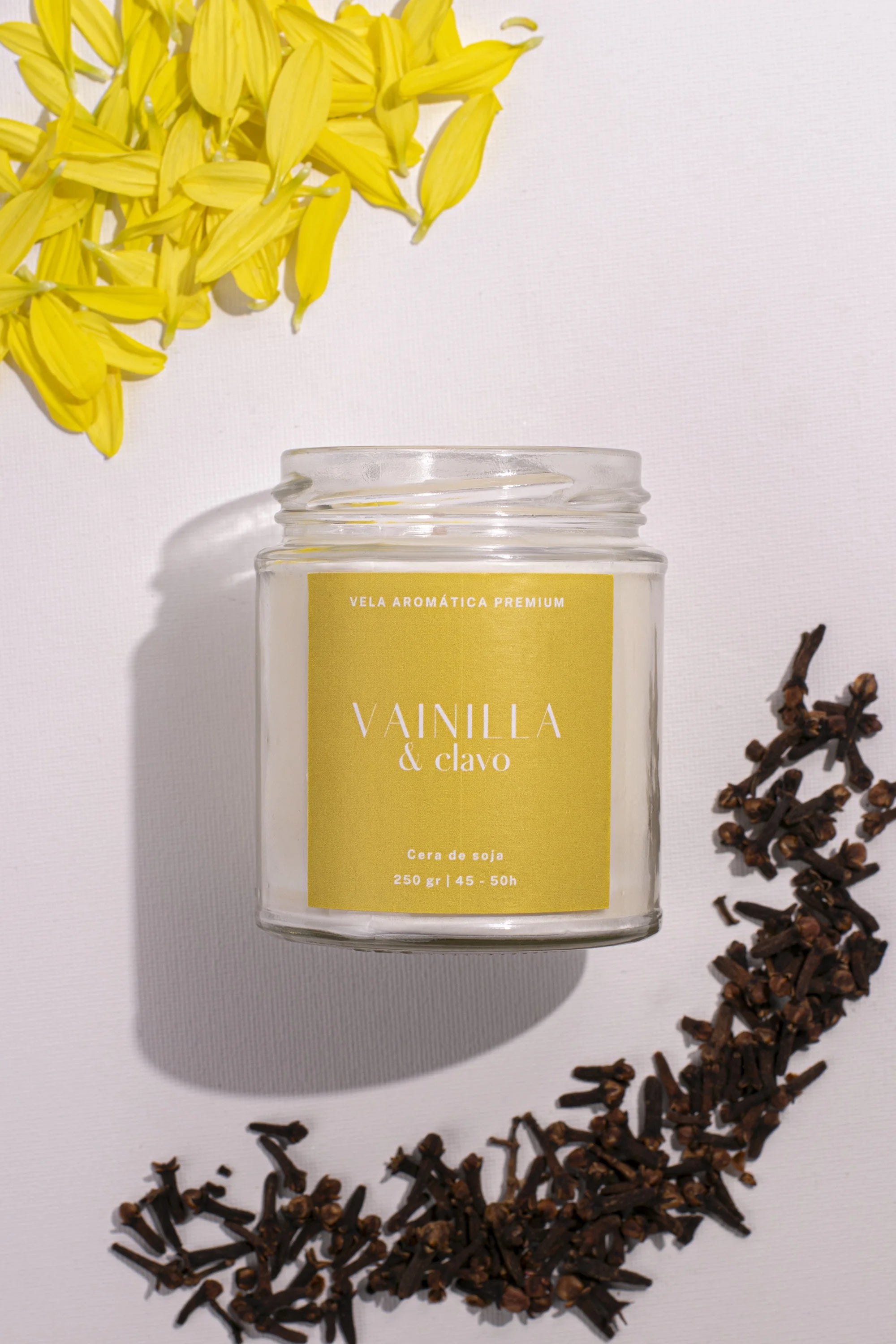 Vela aromática artesanal de vainilla y clavo
