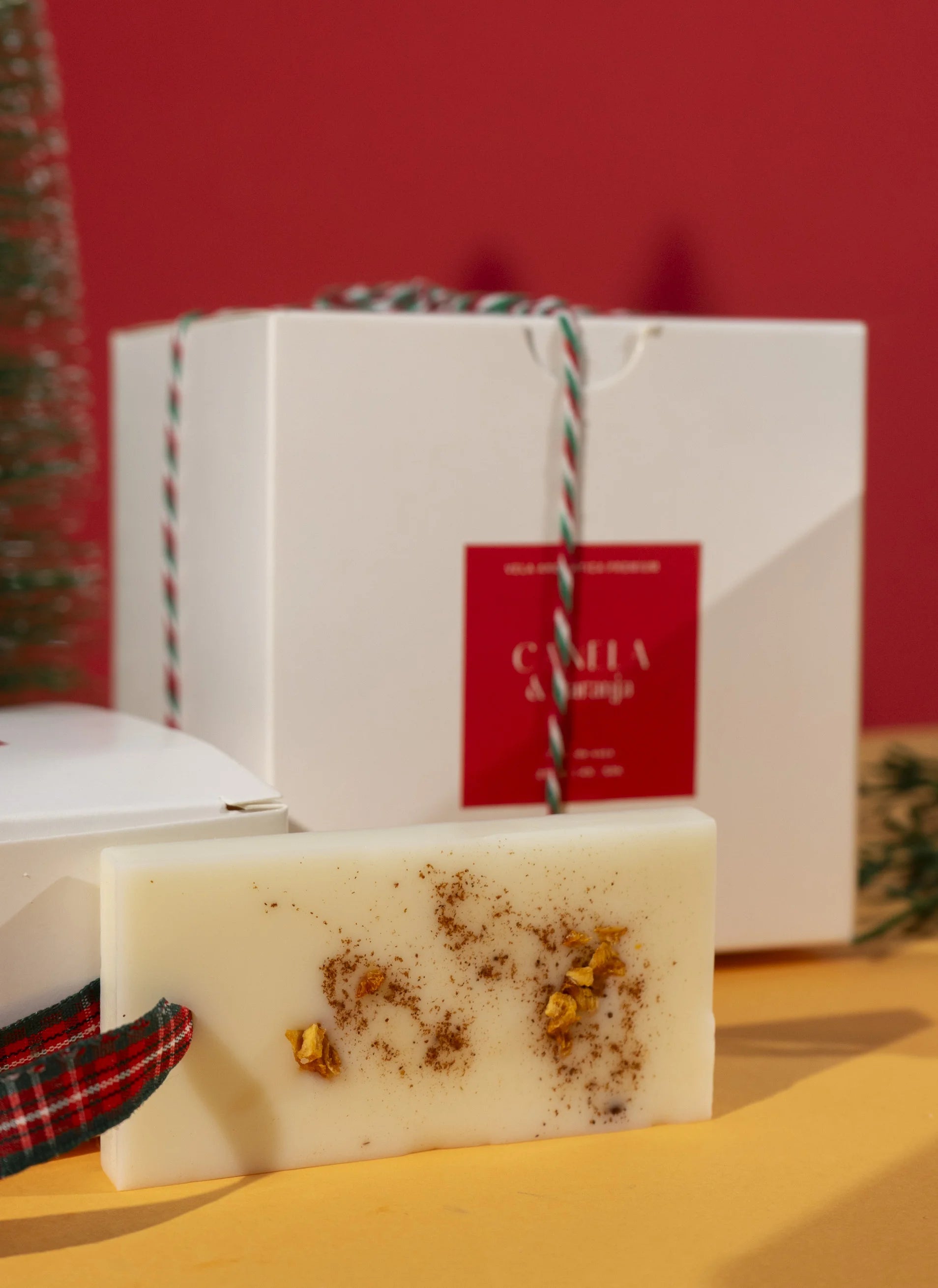Pack esencial de Navidad: vela canela y naranja